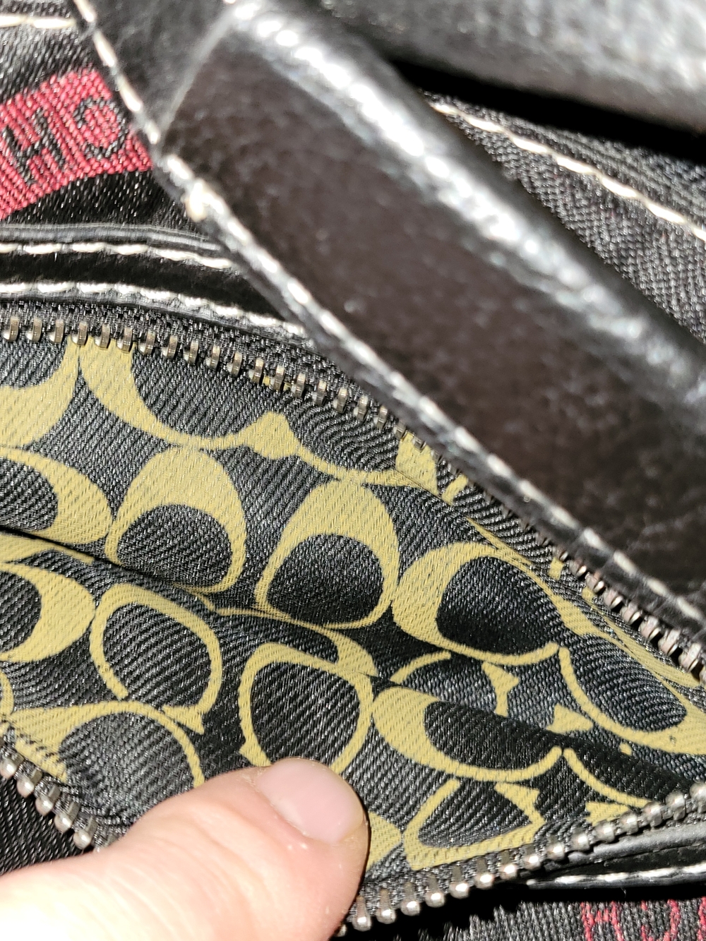 Coach Black Canvas Tote with Burgundy Signature 'C' Pattern - Picture 8 of 13